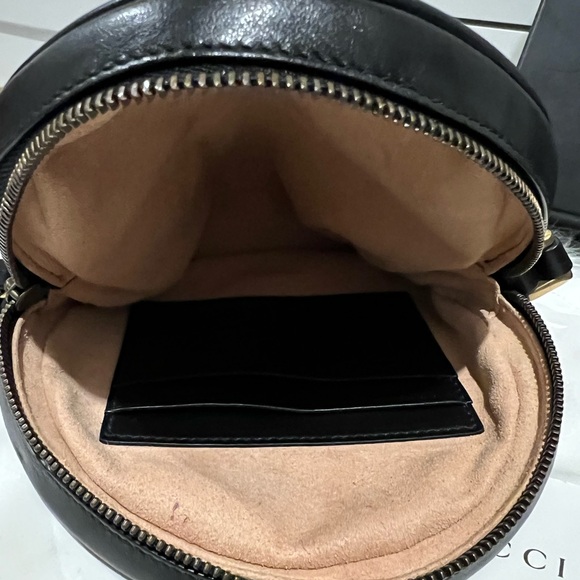 Small Gucci Wristlet - Picture 7 of 9